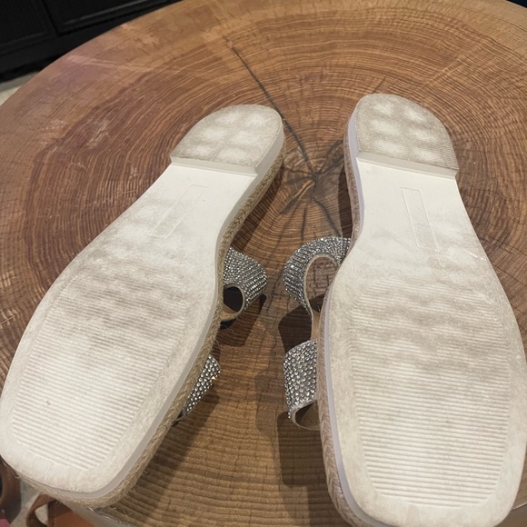 RESORT/Vacation  Steve Madden Sparkling Rhinestone “H” Sandals- NWOT 8.5 - Picture 3 of 4